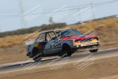 media/Oct-02-2022-24 Hours of Lemons (Sun) [[cb81b089e1]]/915am (I-5)/